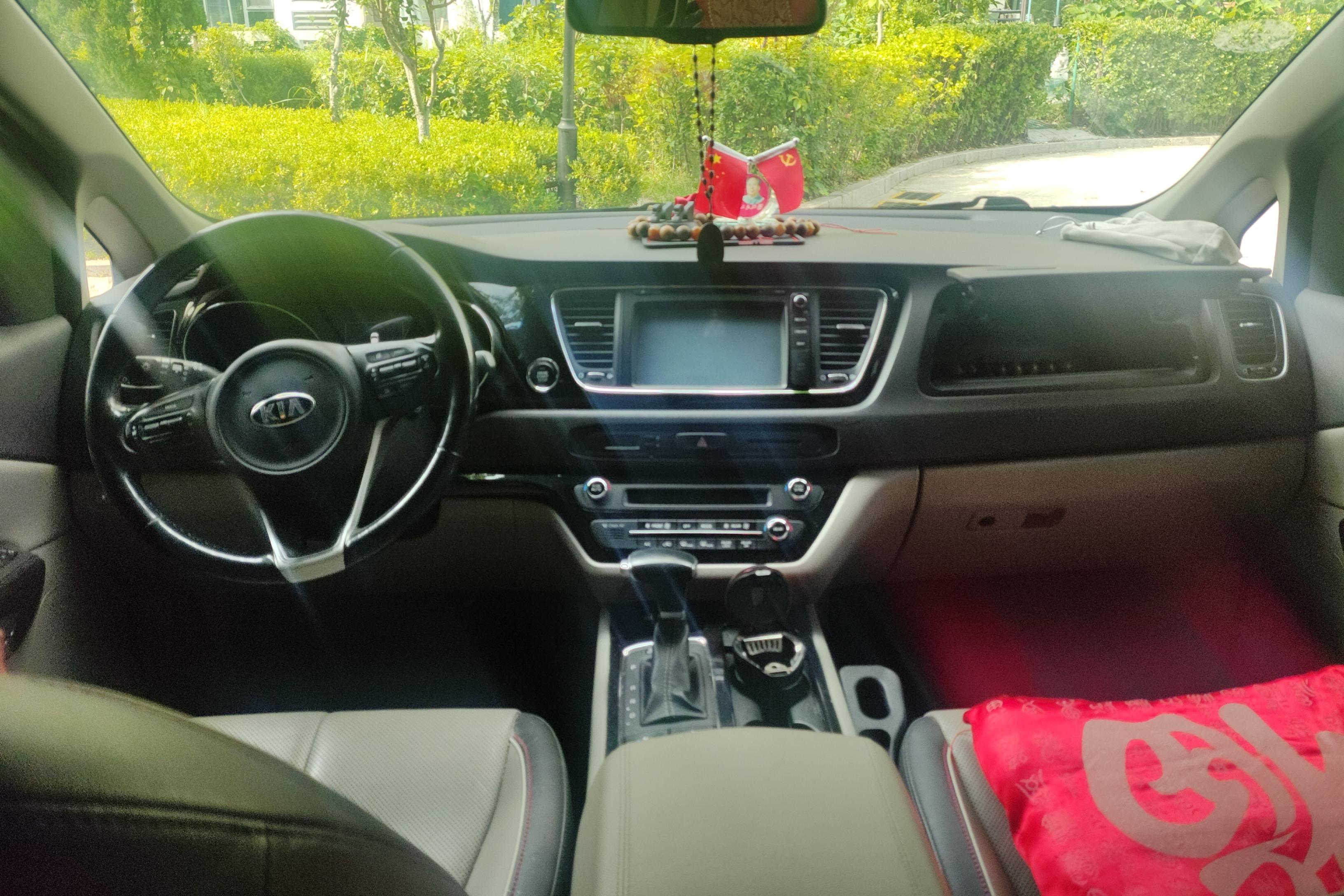 Kia Carnival 2016 изображение автомобиля #15