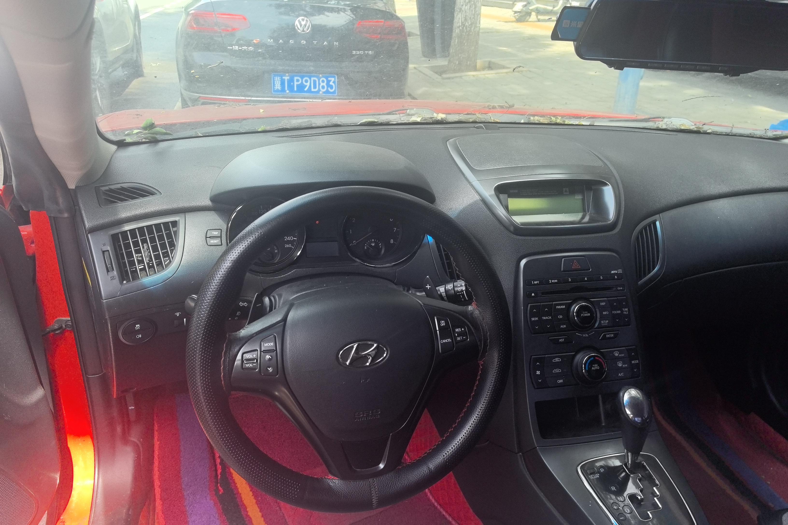 Hyundai Rohens 2011 car image #15