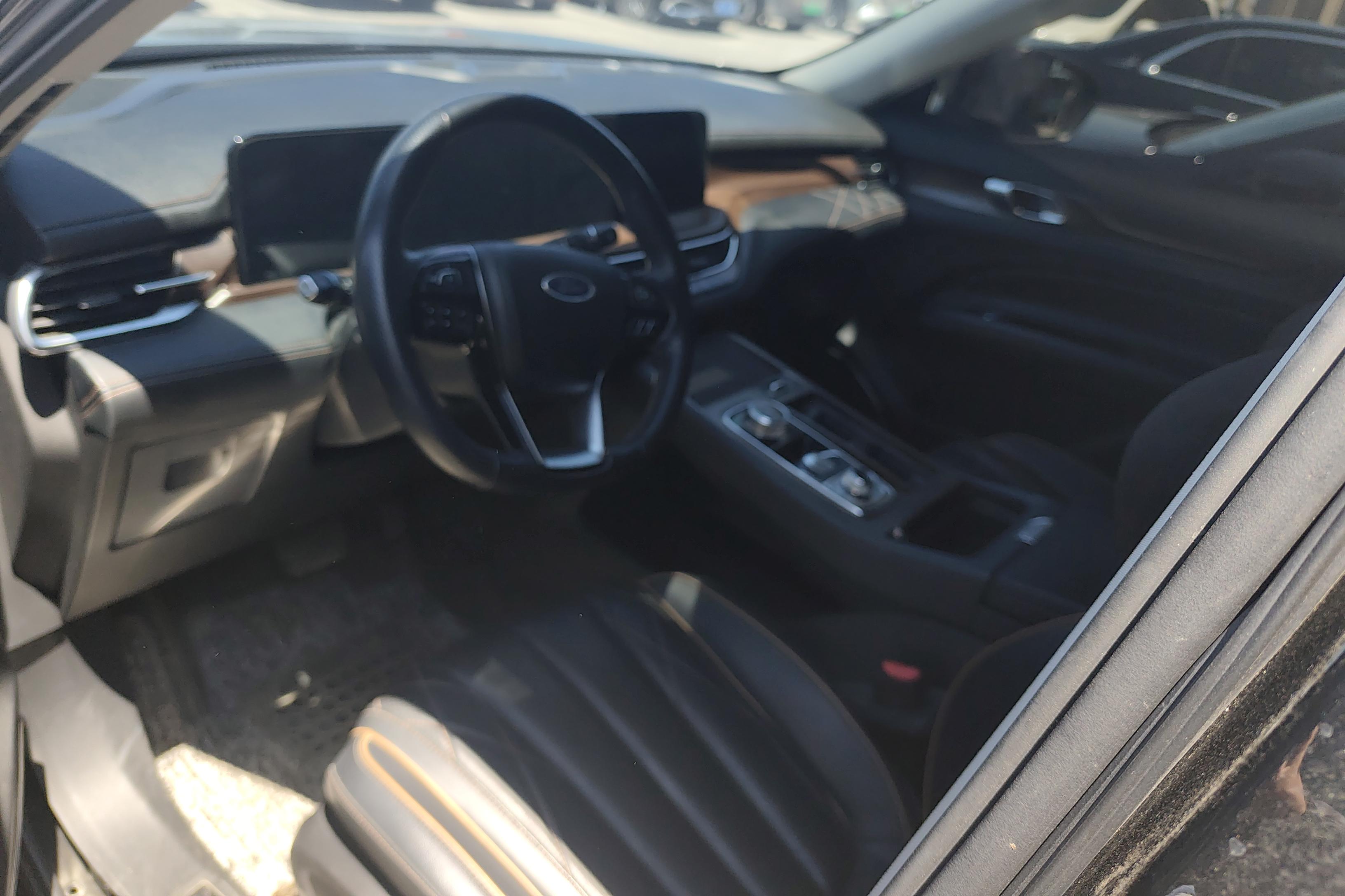 Ford Equator 2021 car image #15