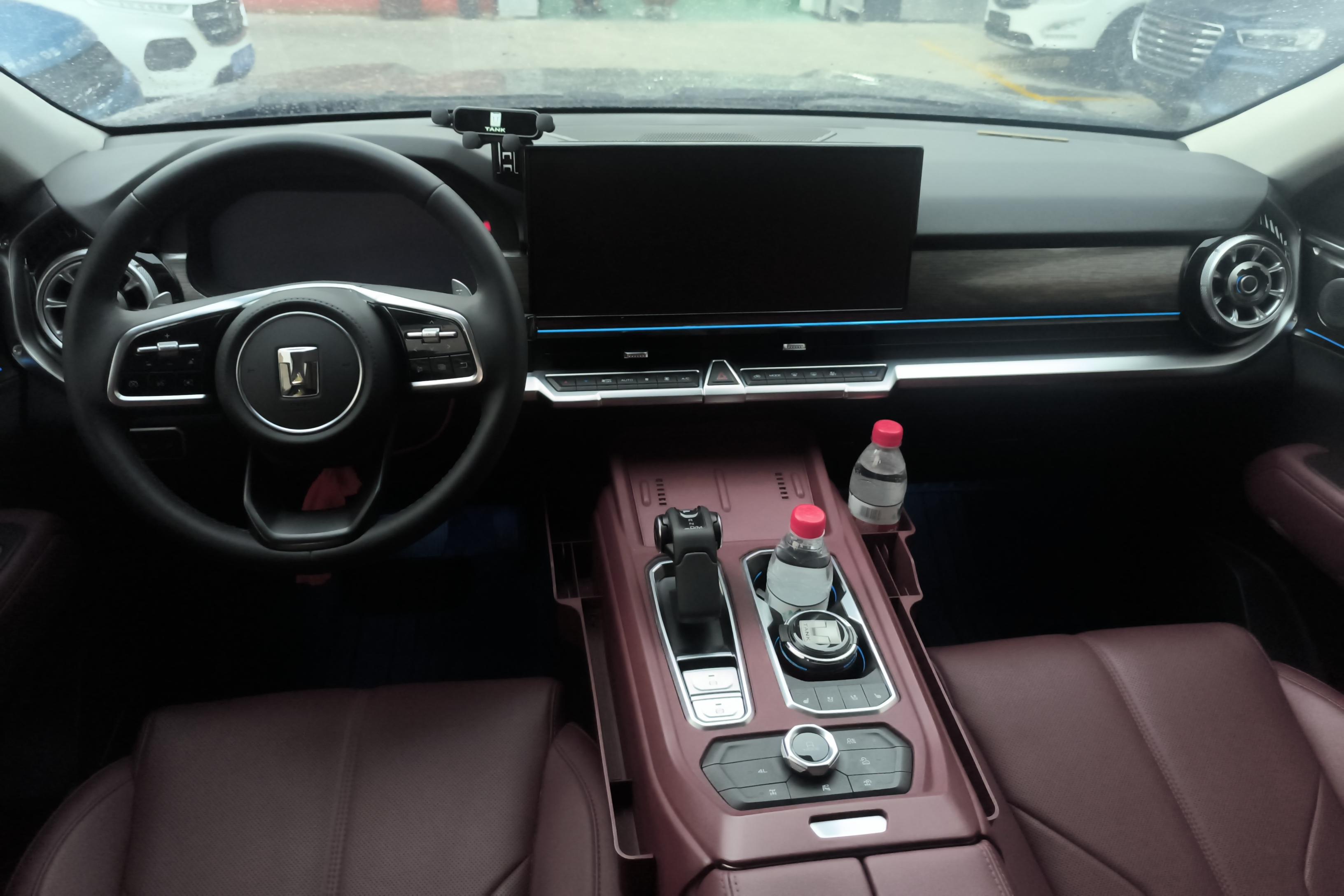 Tank 400 2024 изображение автомобиля #15