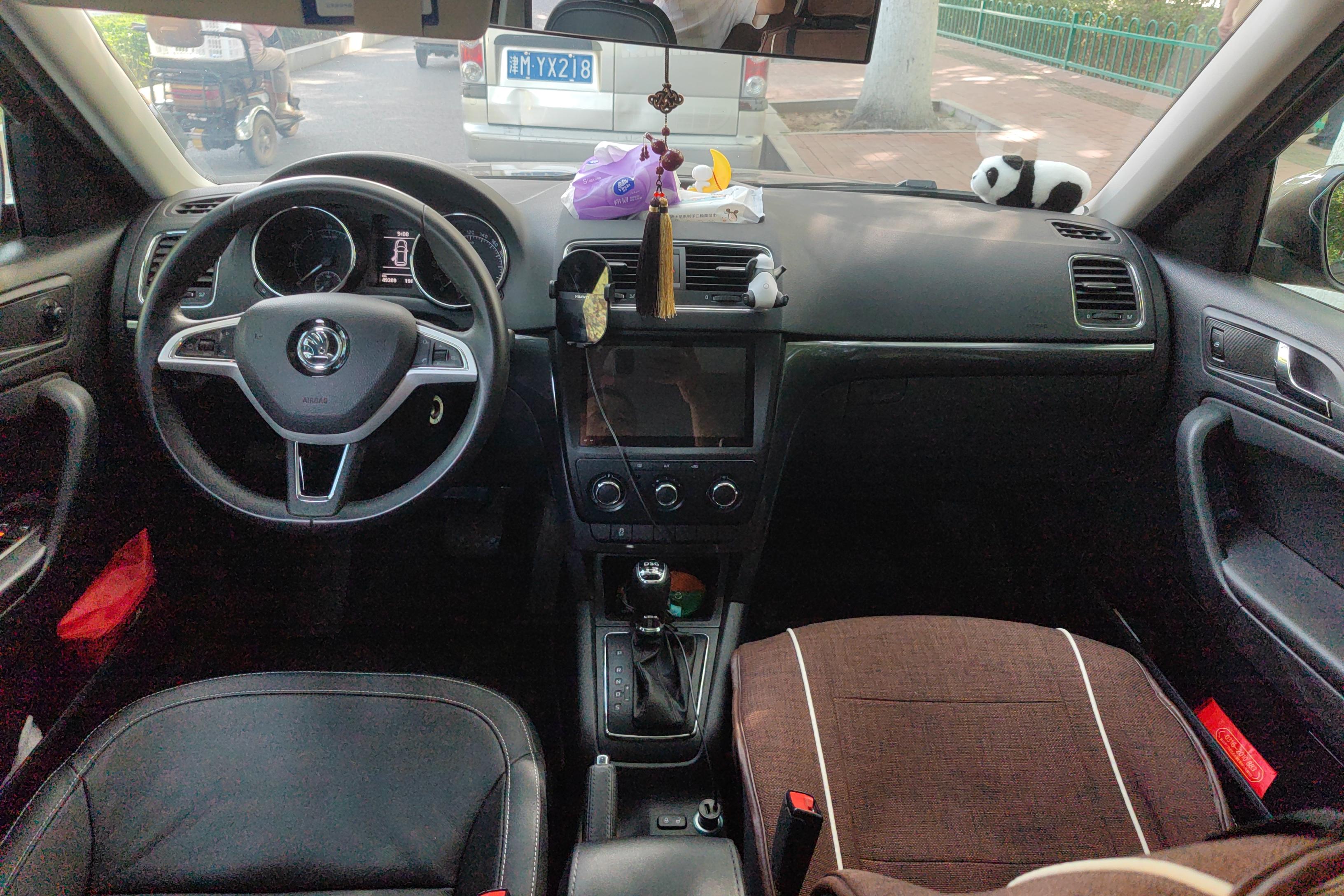 Skoda Yeti 2018 car image #15