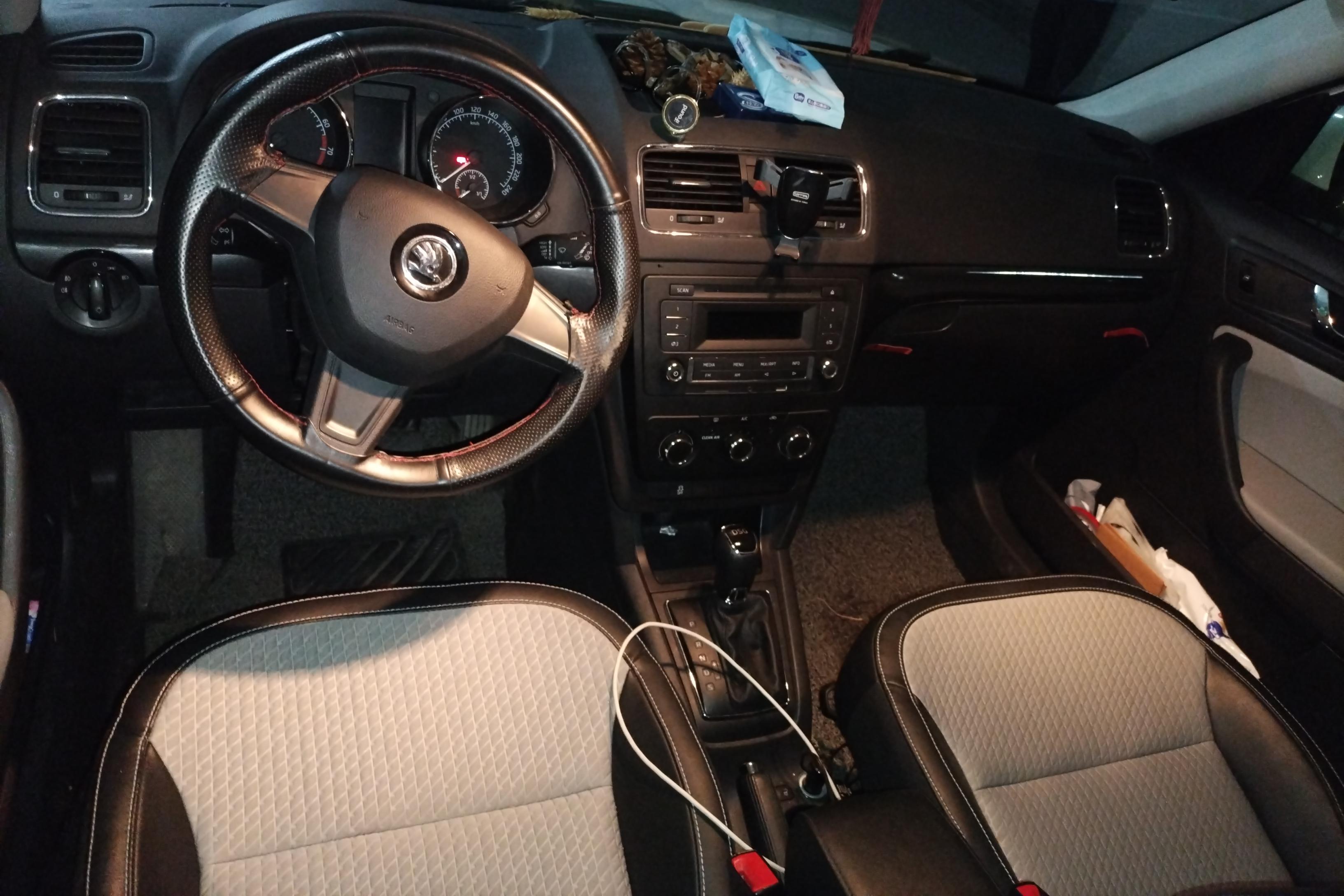 Skoda Yeti 2016 immagine di auto #15