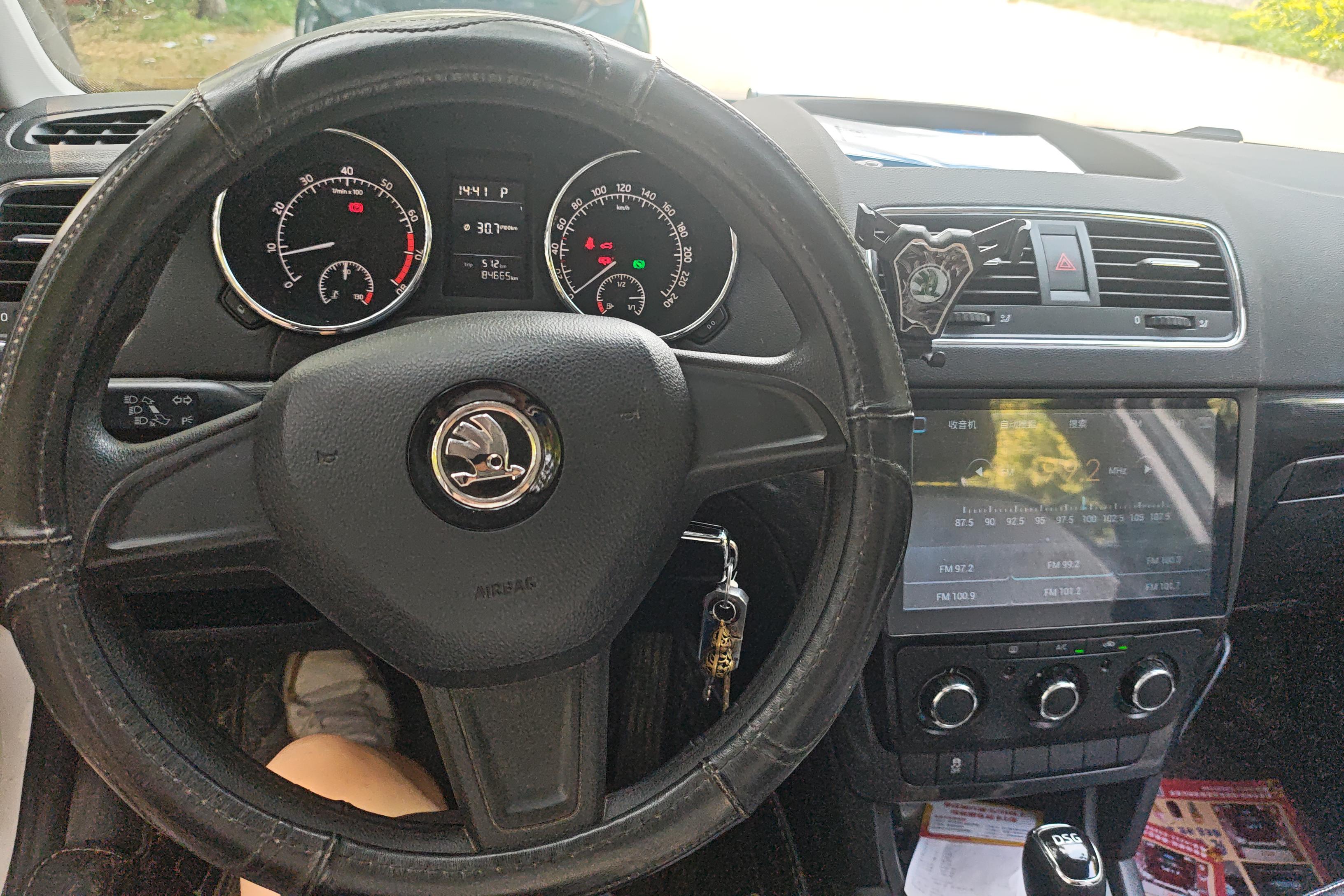 Skoda Yeti 2017 car image #15