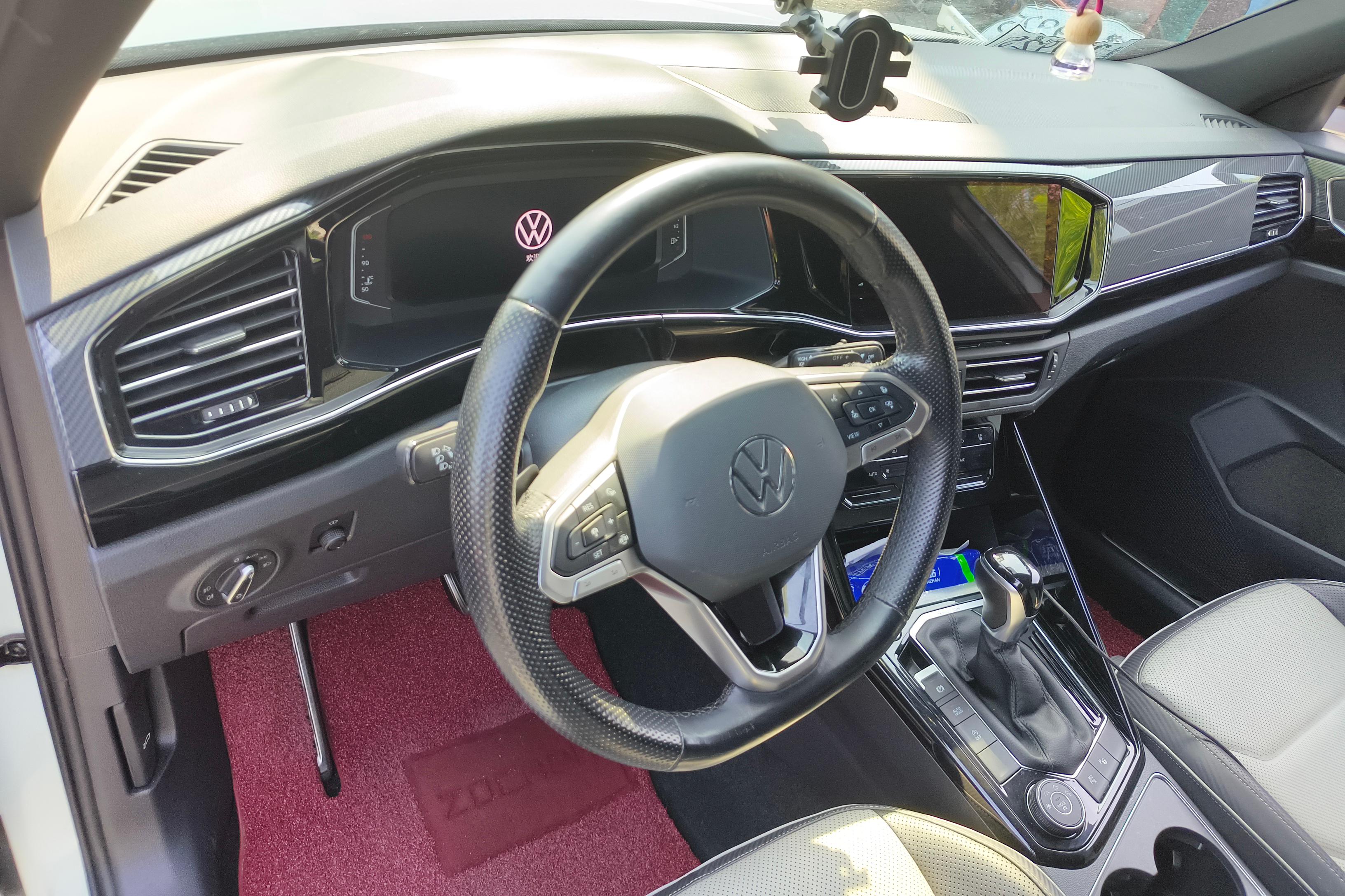 Volkswagen Tayron X 2020 car image #15