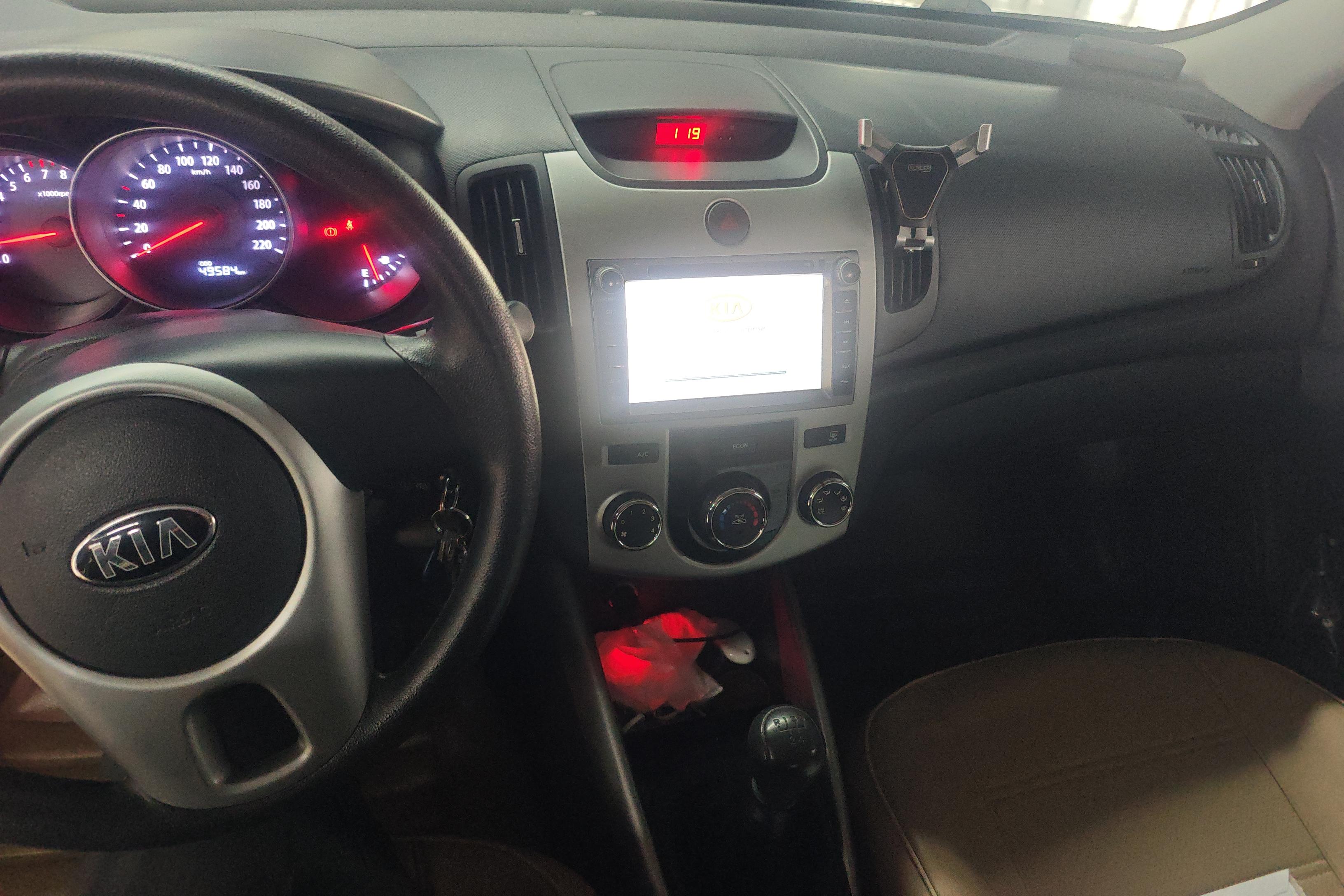 Kia Forte 2015 imagen de coche #15