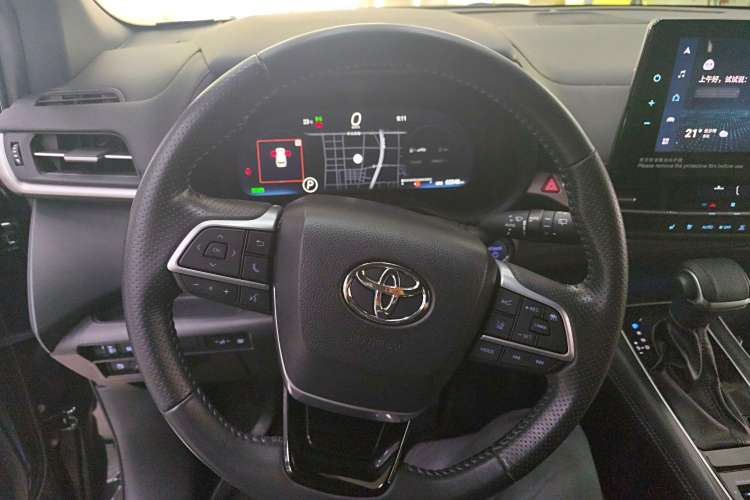 Toyota Sienna 2022 #15 Toyota Sienna 2022 car image #15