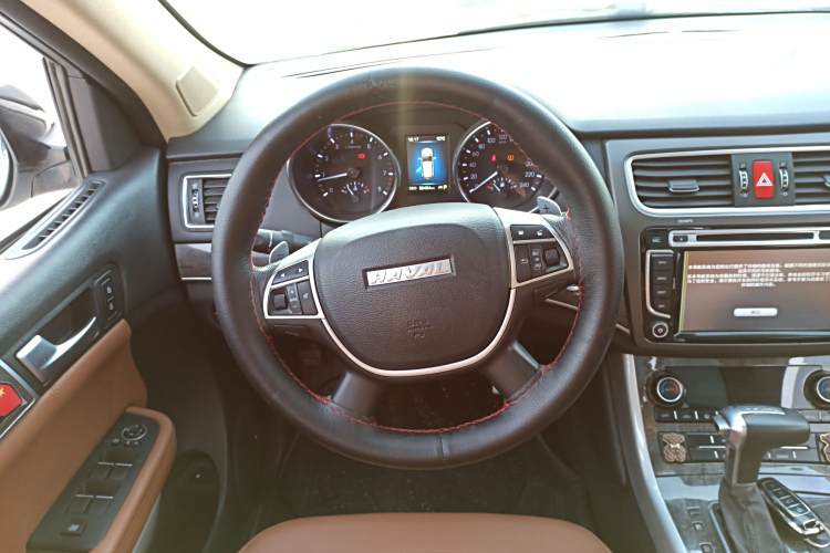 Haval H8 2017 изображение автомобиля #15