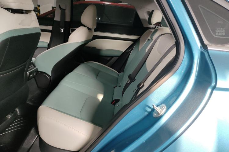 GEELY Emgrand L HiP 2023 car image #15