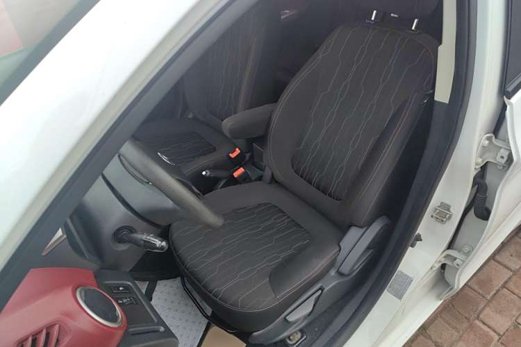 Changan BenBen EV 2019 car image #15