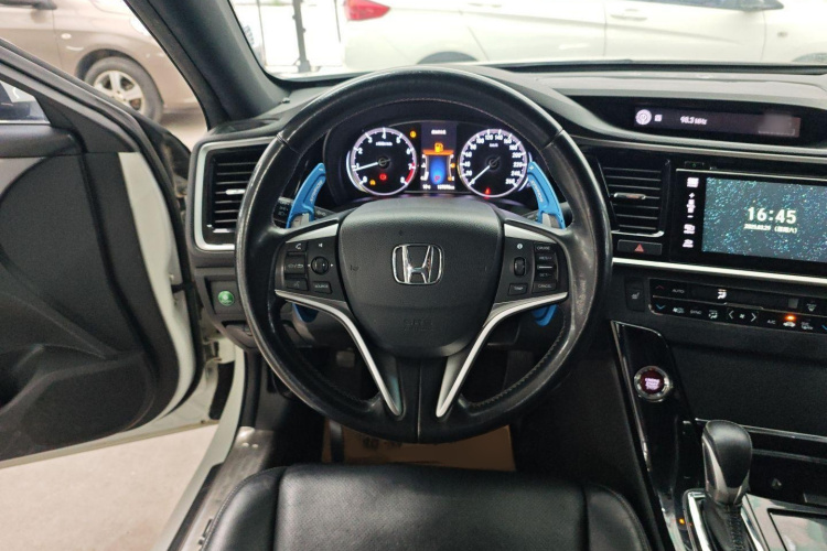 Honda Spirior 2017 #15 Honda Spirior 2017 car image #15