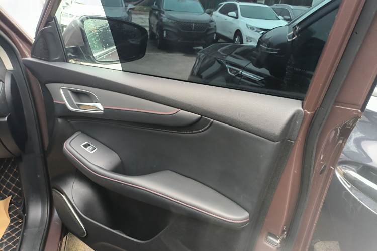 MG Pilot 2022 car image #15