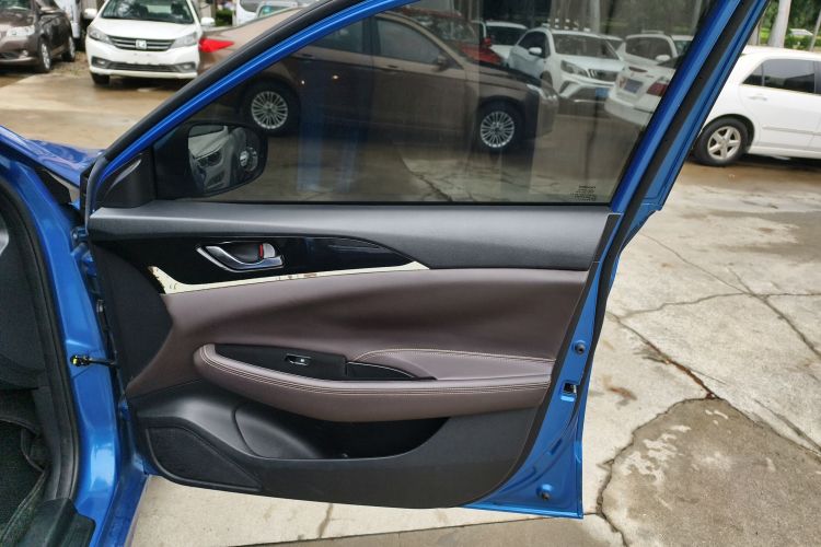 Changan Eado DT 2018 car image #15