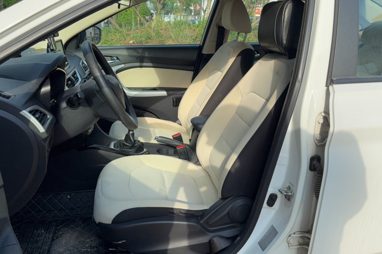 Changan Alsvin V7 2018 #15 Changan Alsvin V7 2018 car image #15