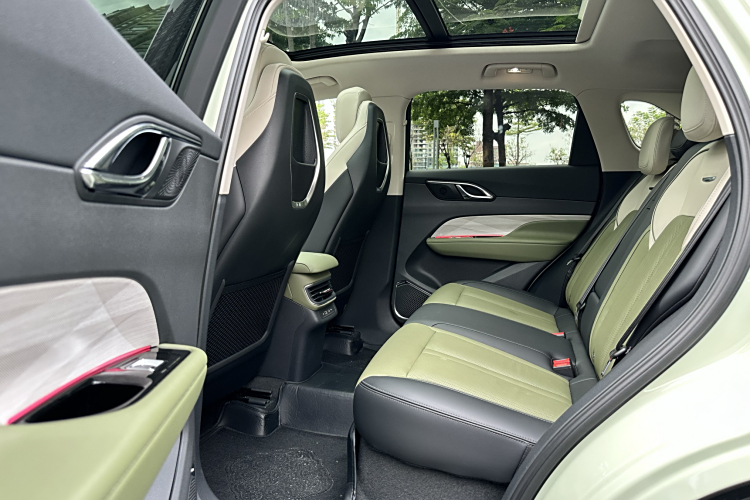 HongQi HS3 2023 car image #15