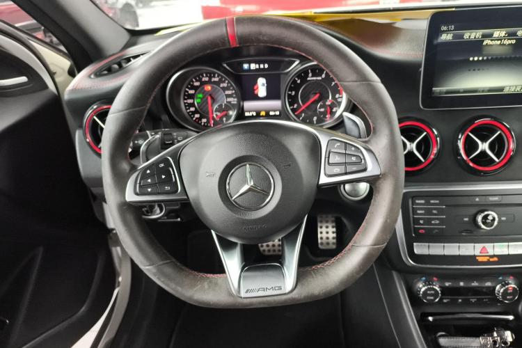Mercedes-Benz GLA AMG 2019 car image #15