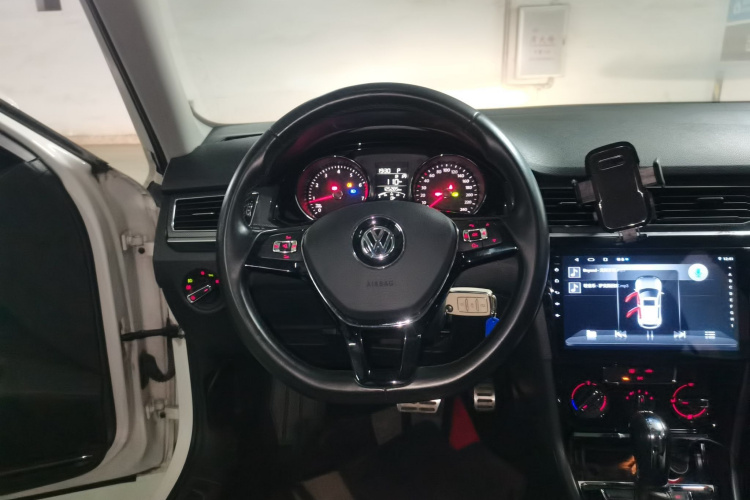 Volkswagen C-Trek 2018 immagine di auto #15