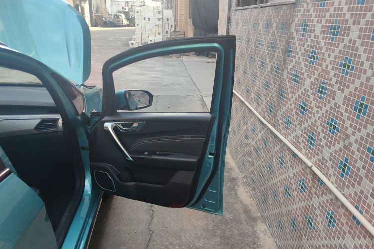 Vision X3 2019 car image #15