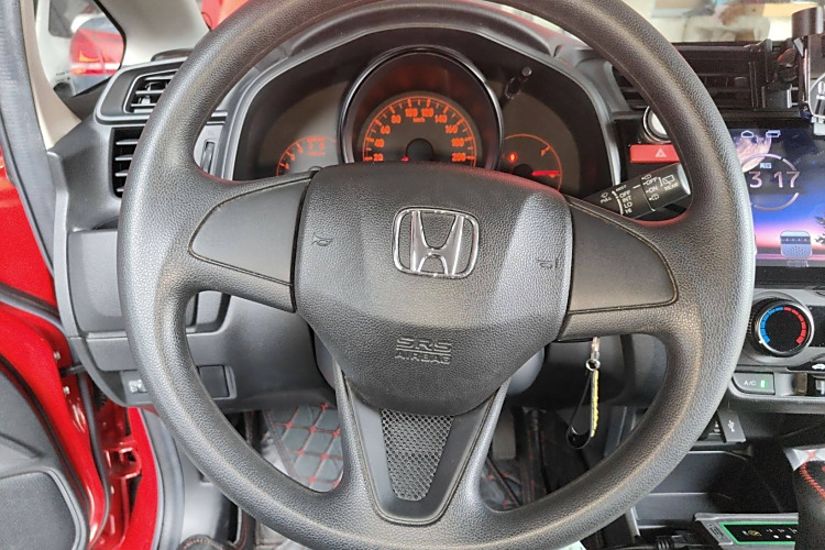 Honda Fit (Imported) 2017 #15 Honda Fit (Imported) 2017 صورة سيارة #15