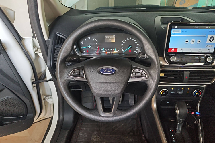 Ford EcoSport 2018 изображение автомобиля #15