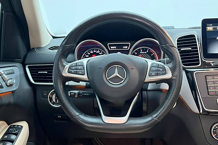 Mercedes-Benz GLE AMG 2018 car image #15