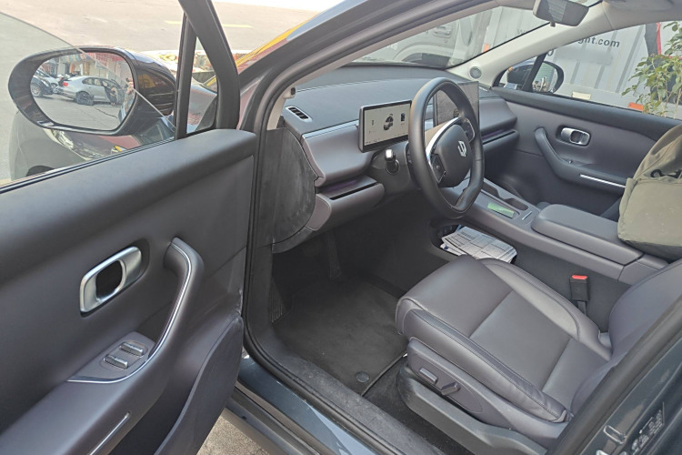 零跑汽车 零跑C10 2024 汽车图片 #15