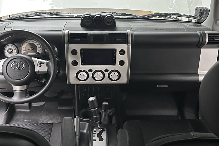 Toyota FJ Cruiser 2020 car image #15