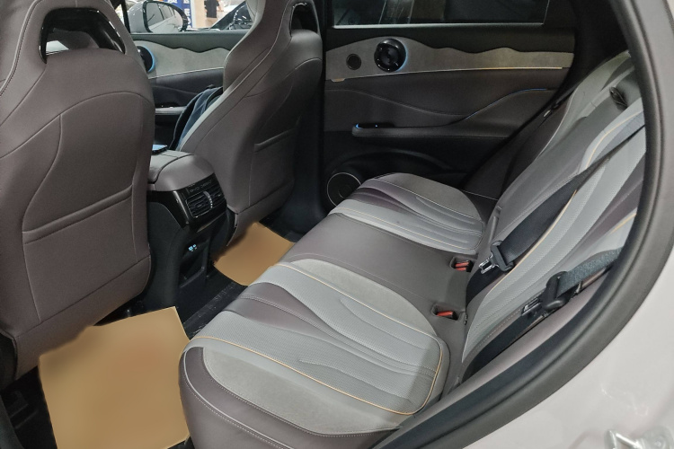 BYD Frigate 07 2023 immagine di auto #15