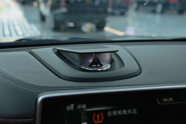 BMW X6 M 2017 صورة سيارة #15