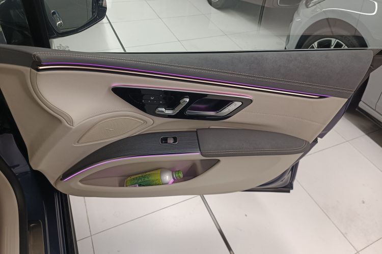 Mercedes-Benz EQS Class 2021 car image #15