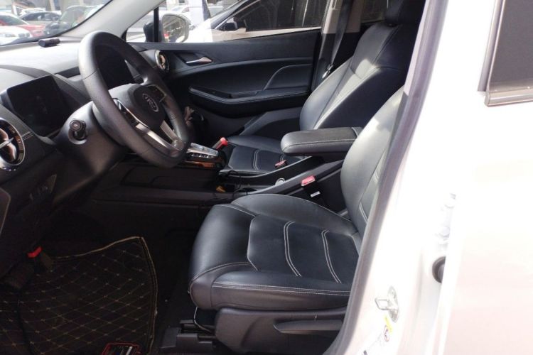 BYD Yuan New Energy 2021 car image #15