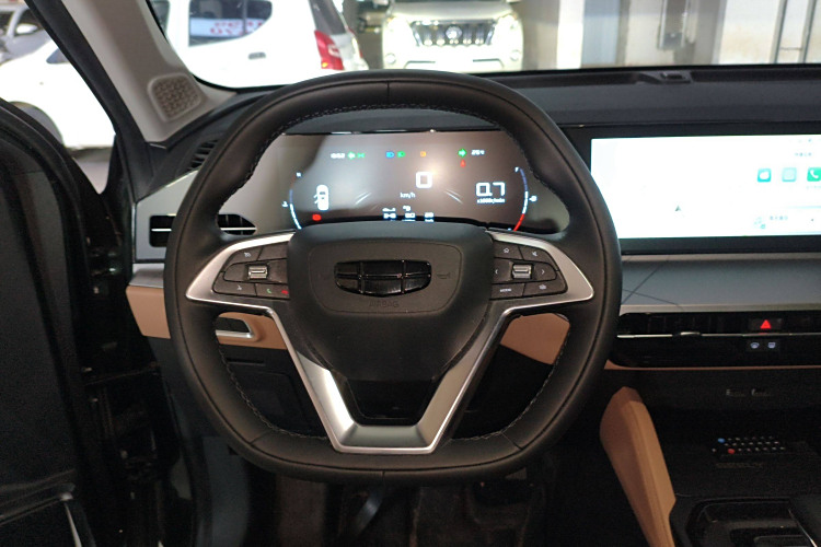 GEELY OkavangoPRO 2024 #15 GEELY OkavangoPRO 2024 car image #15