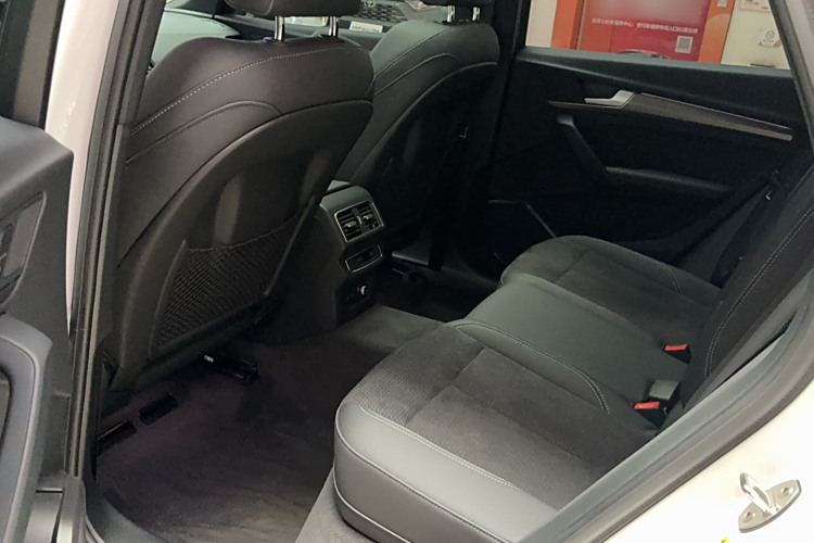 Audi Q5L Sportback 2024 car image #15