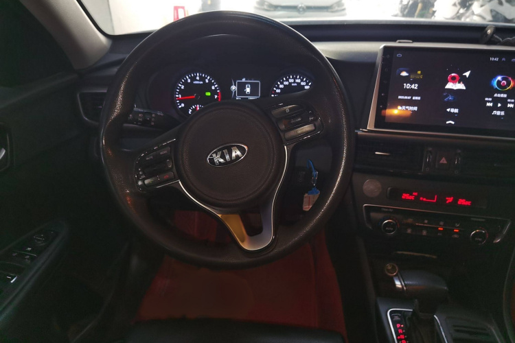 Kia K5 (Imported) 2017 صورة سيارة #15