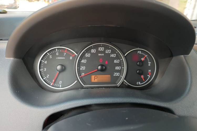 铃木 雨燕 2017 汽车图片 #15