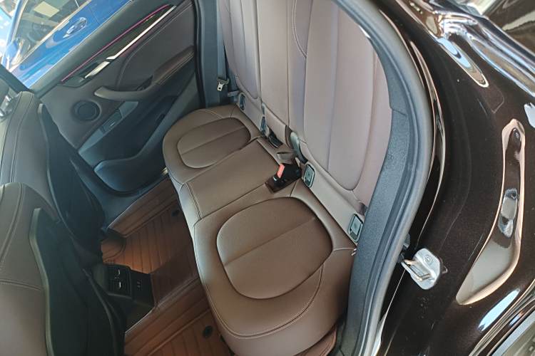 BMW X1 M35Li 2019 car image #15