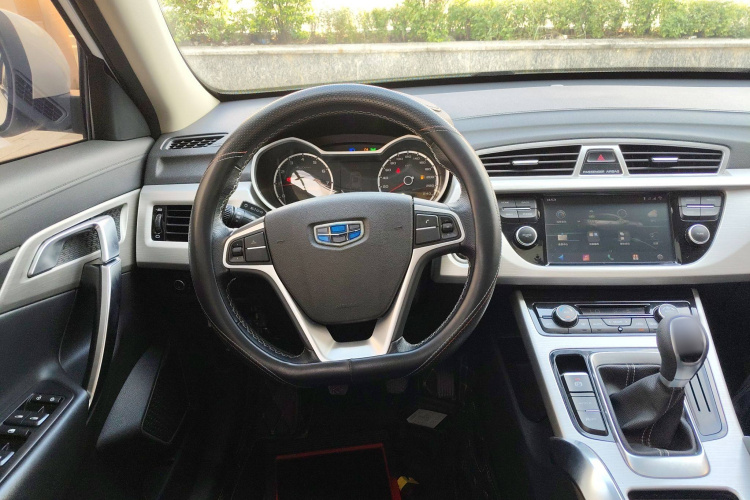 GEELY Boyue 2018 car image #15