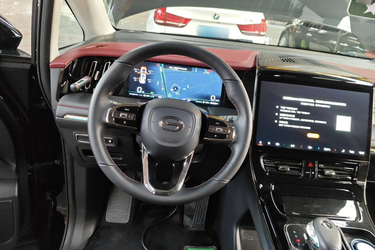 GAC Trumpchi E9 2025 #15 GAC Trumpchi E9 2025 car image #15