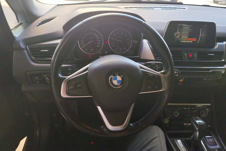 BMW 2 Series Tourer 2017 imagem de carro #15