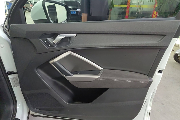 Audi Q3 (Imported) 2022 immagine di auto #15