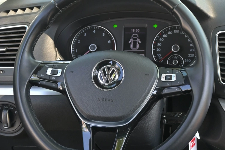 Volkswagen Sharan 2018 immagine di auto #15