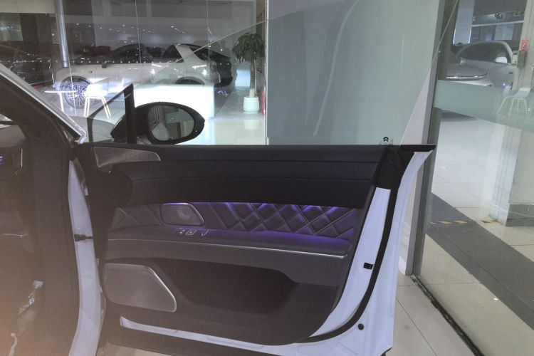 NIO ET9 2024 imagen de coche #15