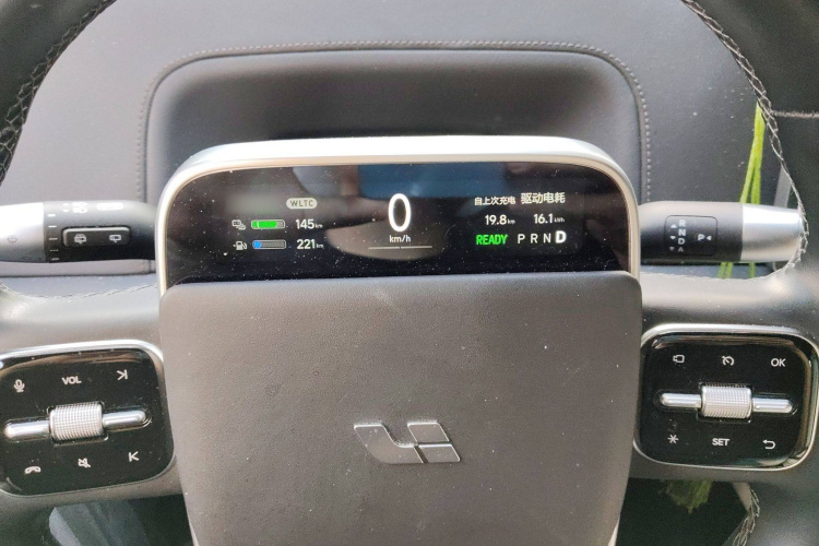 Li L8 2023 изображение автомобиля #15