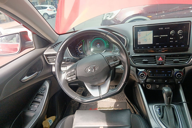 Hyundai Lafesta 2018 #15 Hyundai Lafesta 2018 car image #15