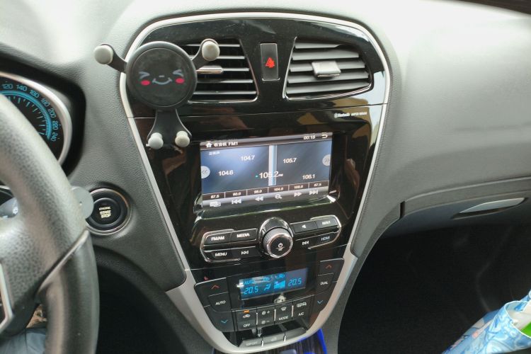 GAC Trumpchi GS5 Super 2015 car image #15