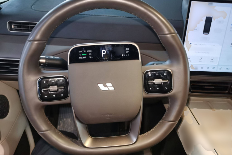 理想汽车 理想MEGA 2024 汽车图片 #15