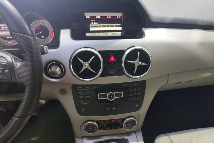 Mercedes-Benz GLK Class 2014 car image #15