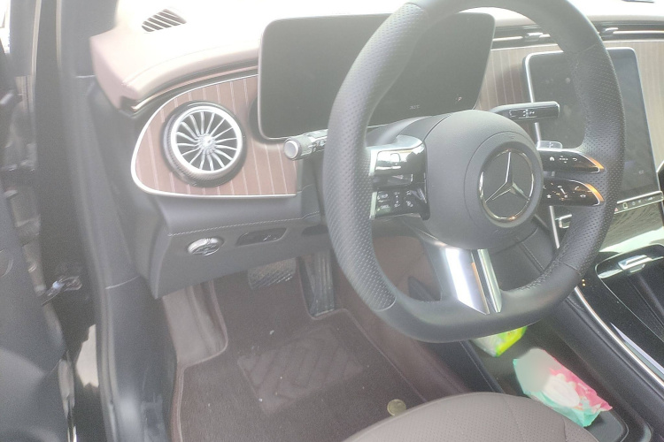 Mercedes-Benz EQE SUV 2024 #15 Mercedes-Benz EQE SUV 2024 car image #15