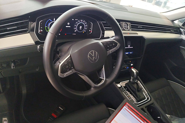 Volkswagen Magotan GTE 2024 car image #15