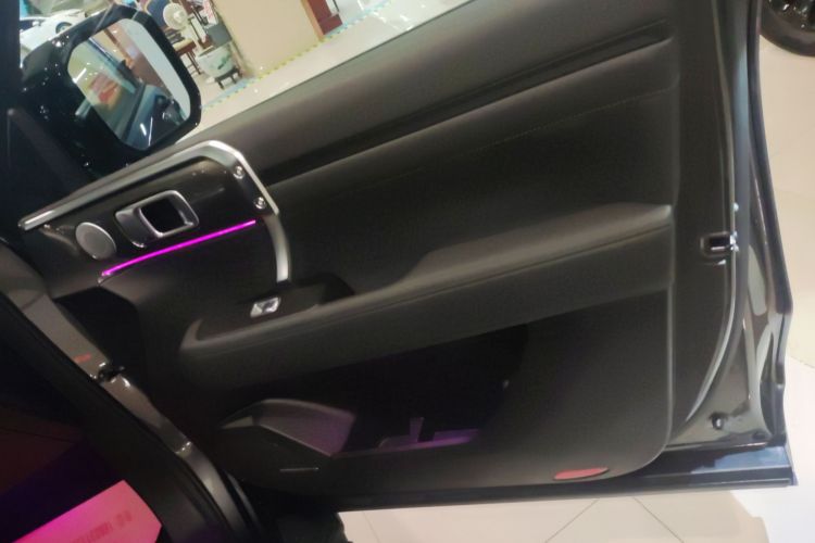 Tank 400 2025 #15 Tank 400 2025 car image #15