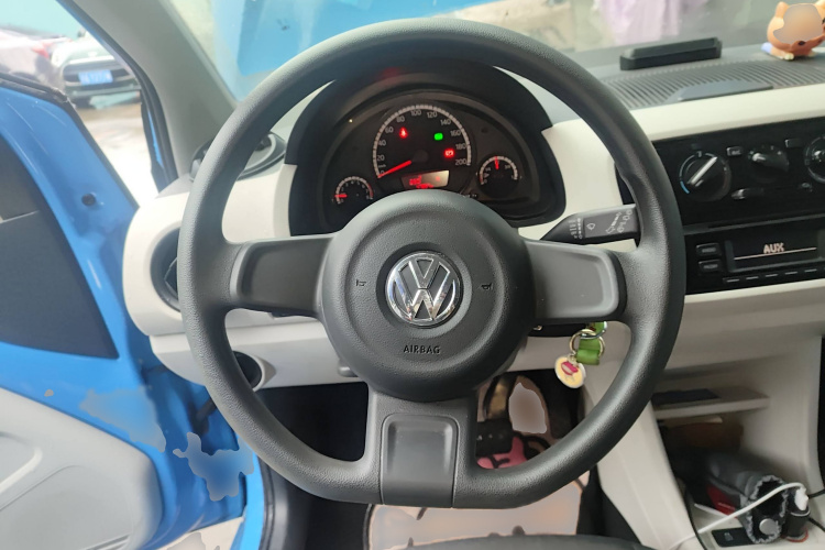 Volkswagen up! 2016 imagem de carro #15